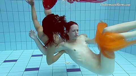 Horniest Hottest Lesbian Babes In The Pool - porn video
