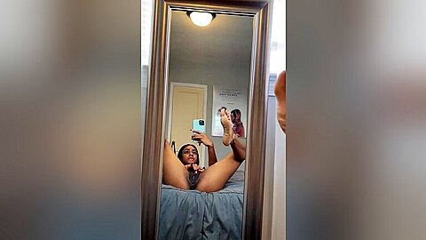 Slim Thot Spreading Her Pussy - porn video