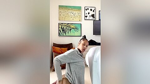 Sweatshirt Twerk - porn video