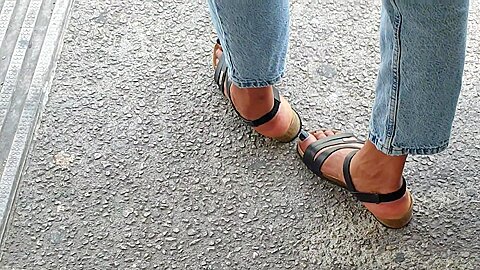 Beautiful Feet With Black Painted Toenails Of A Tall Antillean Girl (f - porn video