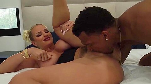 Beetlejuice Xxx A Porn Parody The Vacation - porn video