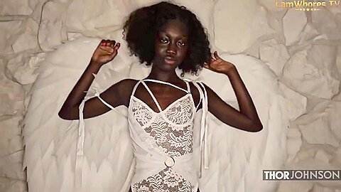 Mona Onyxxx - Interracial With Slim Beautiful Ebony Babe - porn video