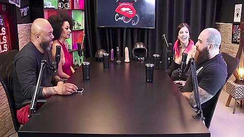 Melhores Momentos Do Qween E No Sensual Cast - Parte 11 (watch On: Sheer/red) - Amanda Sensualcast, Qween Goddess And Renato Sensualcast - porn video